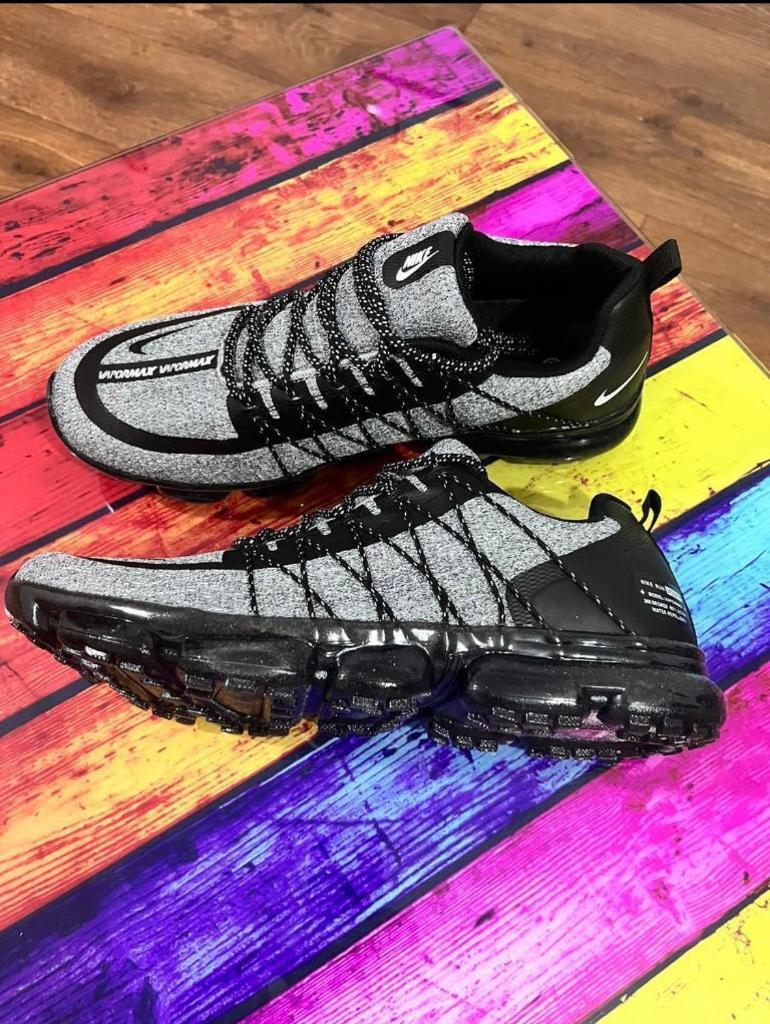 vapormax size 9